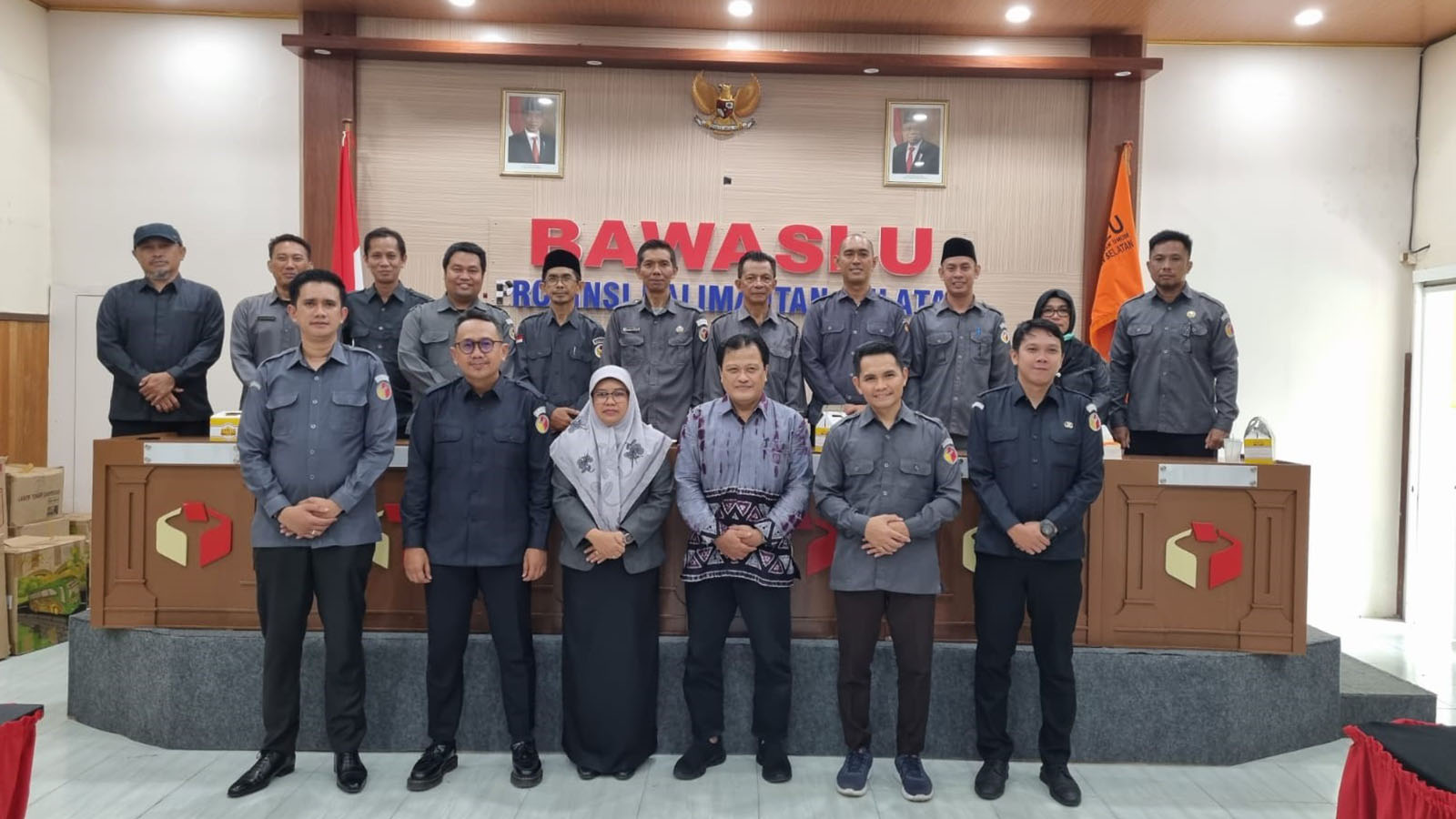 Diskusi Hukum Legalitas Kedudukan Kantor Bawaslu Provinsi Kalsel
