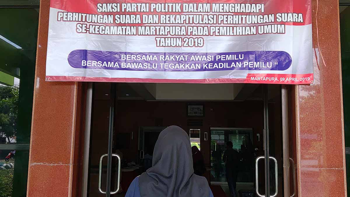Panwaslu Kecamatan Martapura Gelar Bimtek Saksi Parpol