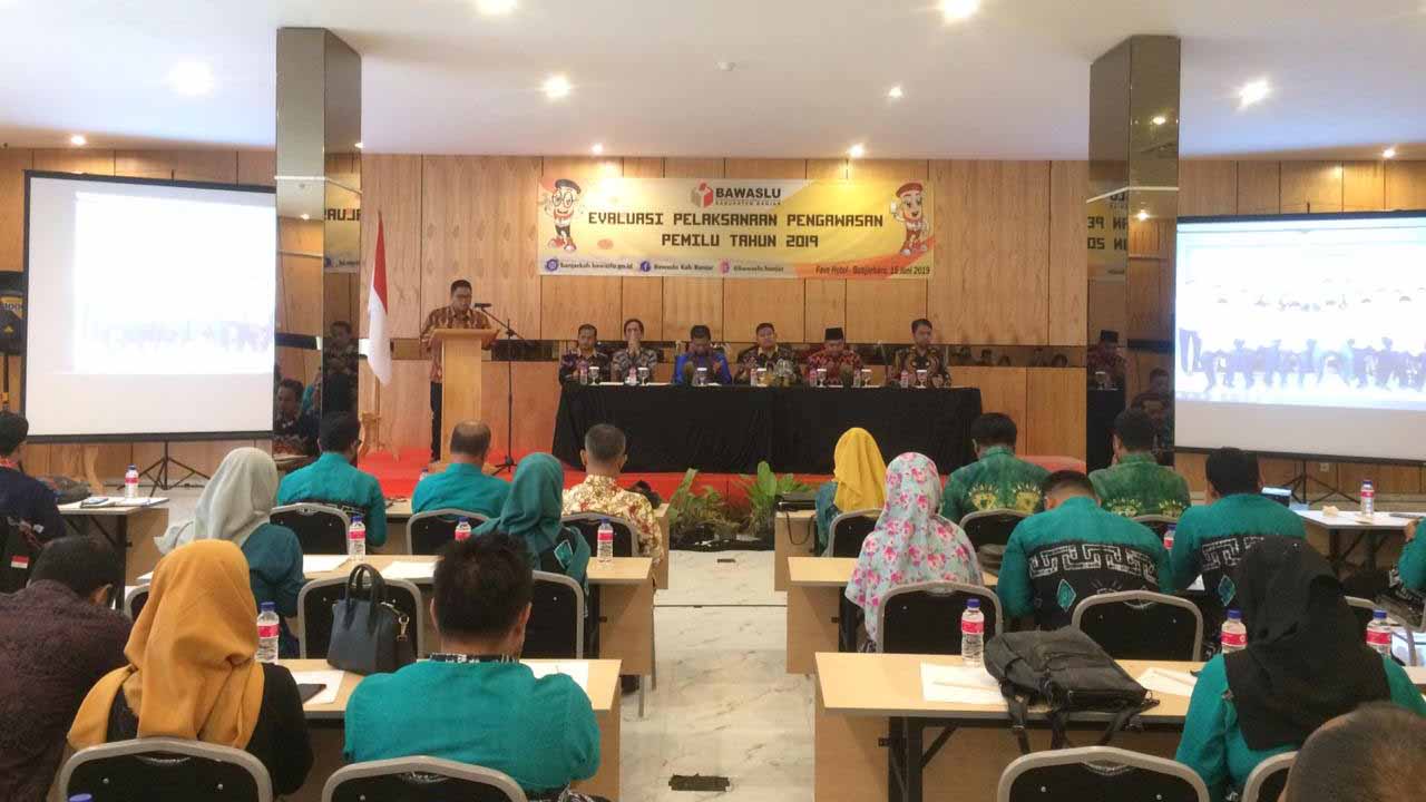 Evaluasi Panwaslu Kecamatan Sarana Mengukur Permasalahan Dan Hambatan Dalam Pengawasan