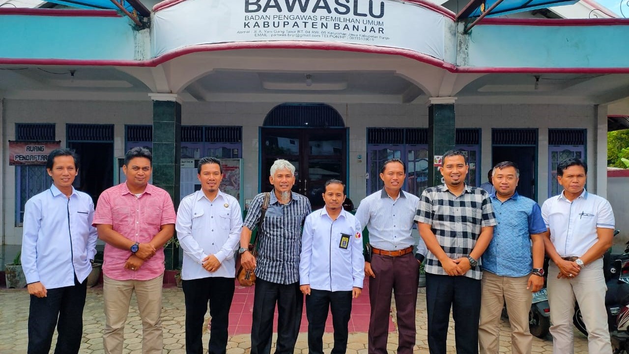 Silaturahmi Anggota Mabes Polri di Sekretariat Bawaslu Kabupaten Banjar