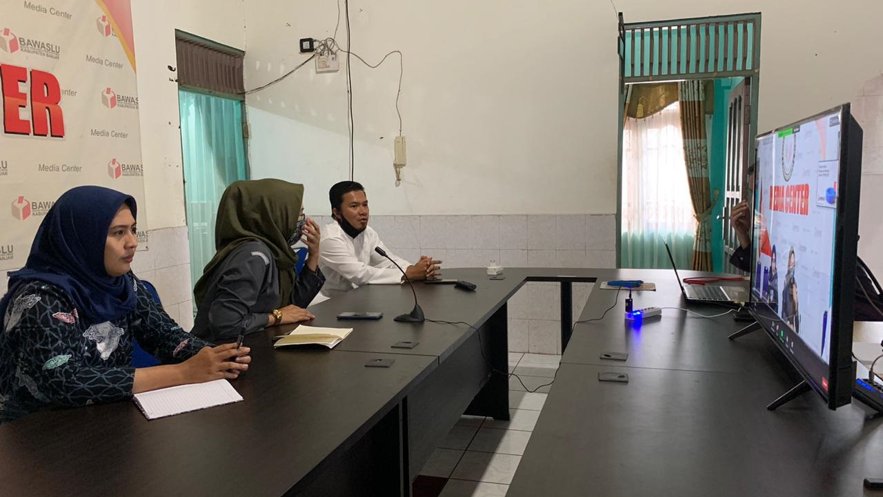 Bawaslu Kalsel masuk 15 besar