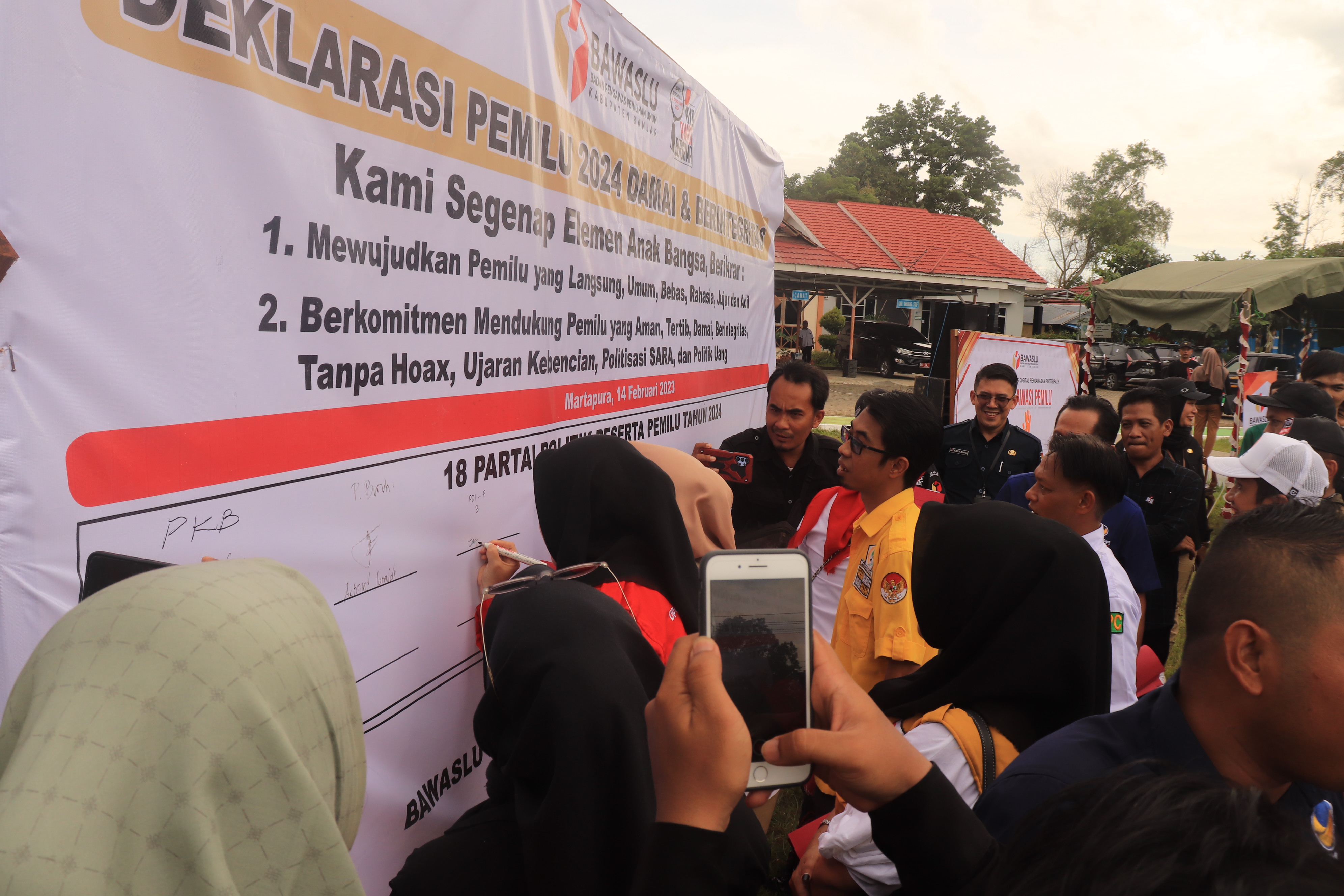 Satu Tahun Menuju Pemilu 2024, Bawaslu Banjar Gelar Apel Siaga Pengawasan
