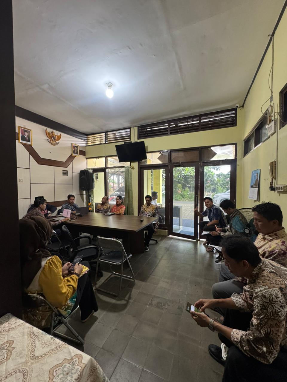 Rapat Sekretariat
