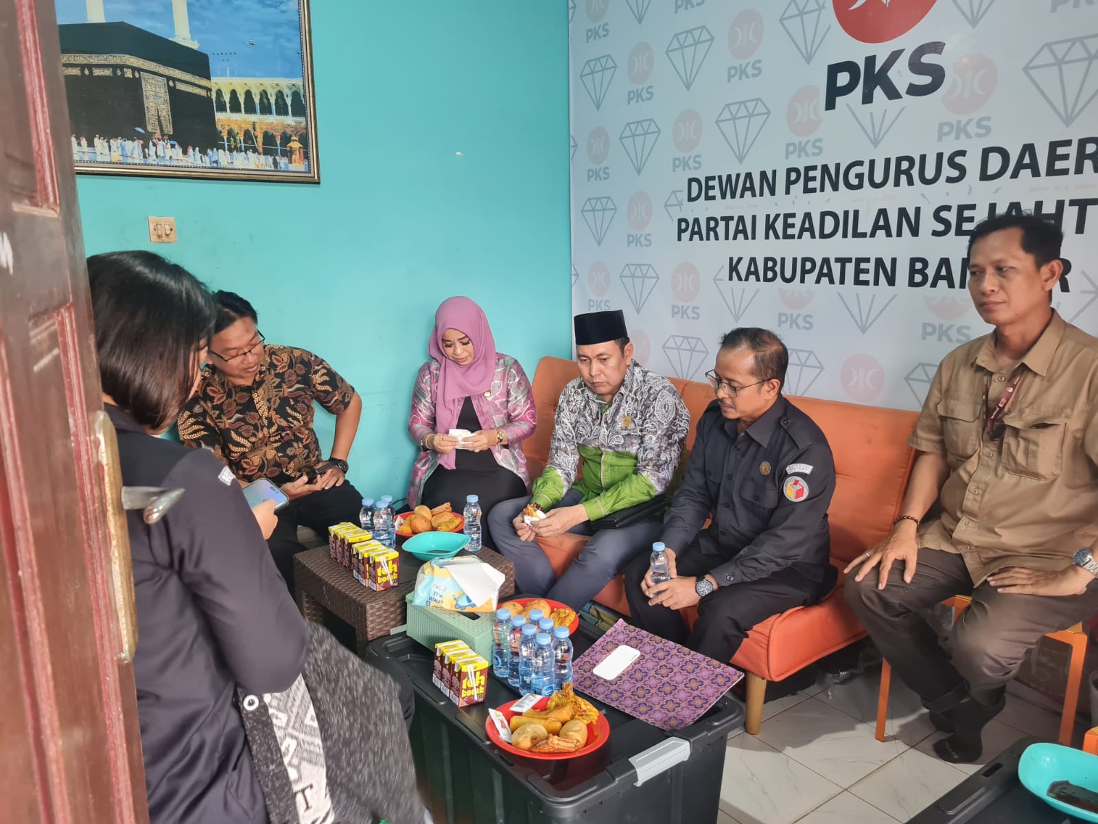 Pemutakhiran Data Partai Politik