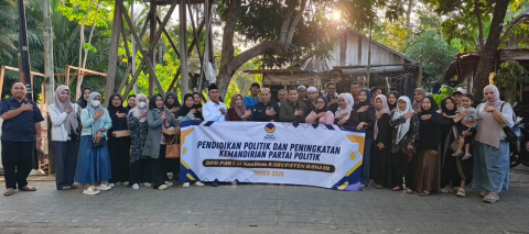 Pendidikan Partai Politik