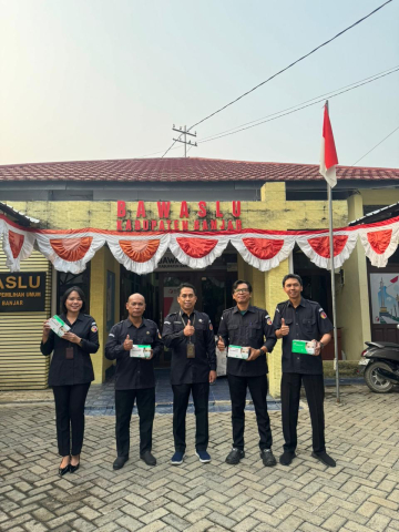 pembagian masker
