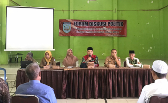 Hadiri Forum Diskusi Politik, Ketua Bawaslu Kabupaten Banjar Berharap Masyarakat Turut Mengawasi Jalannya Pemilu