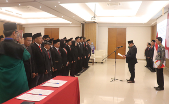 Pelantikan dan Pengambilan Sumpah/Janji 60 Panwascam Se-Kabupaten Banjar