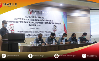 Panwalu Kecamatan dibekali Pengetahuan Sebagai “Juru Damai”