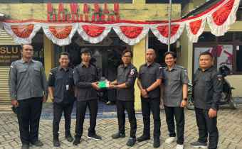 pembagian masker